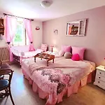 Le Doux Nid Bed & Breakfast 3*