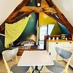 Le Doux Nid Bed & Breakfast 3*