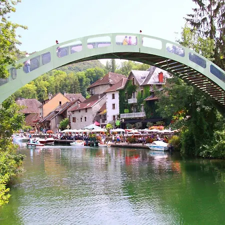 Couette-café Le Doux Nid 3*