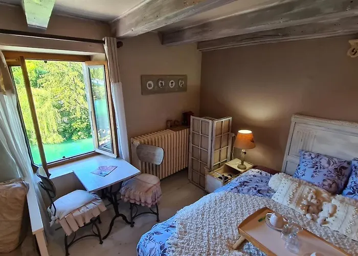 Couette-café Le Doux Nid 3*